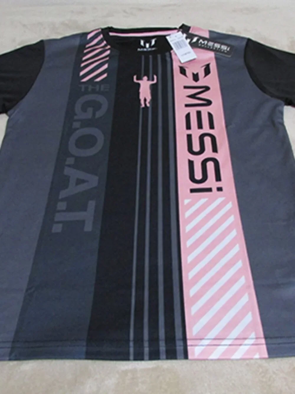 MESSI The G.O.A.T. Soccer Style Boy's Jersey Size 14/16 L (B)